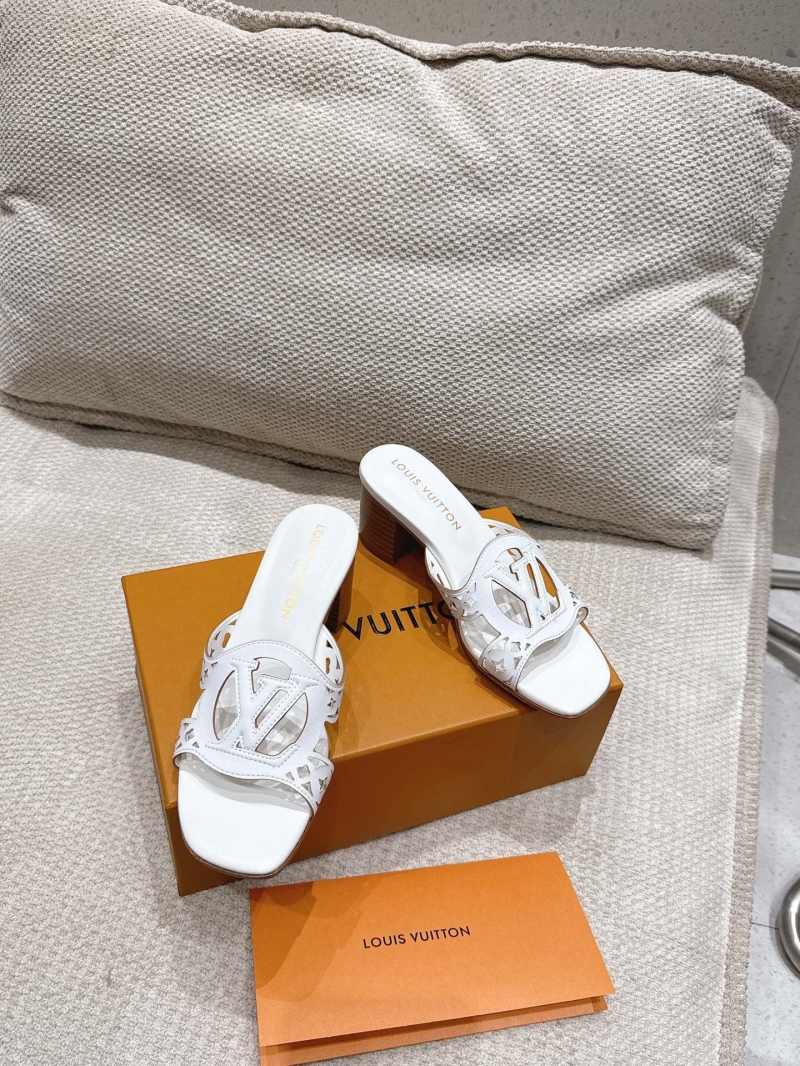 l0vis Vvtt0n slippers